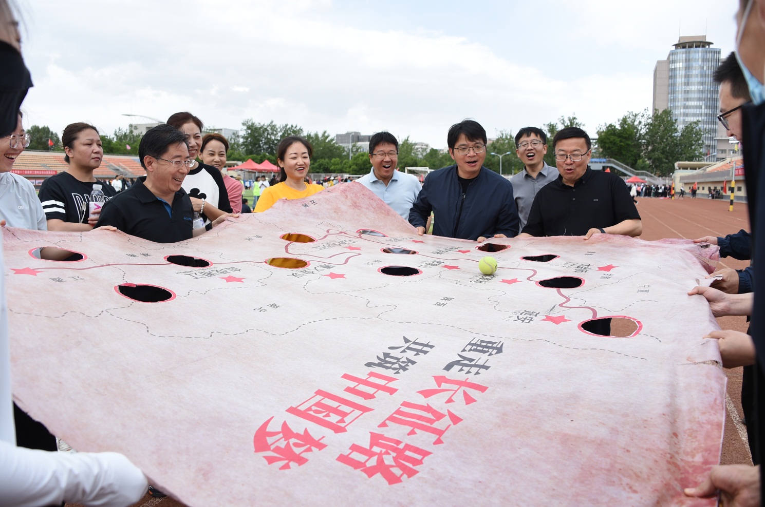 说明: https://www.nxu.edu.cn/__local/C/3E/78/07997357DED3CA3E2F5E7652A94_03F6900A_252566.jpg