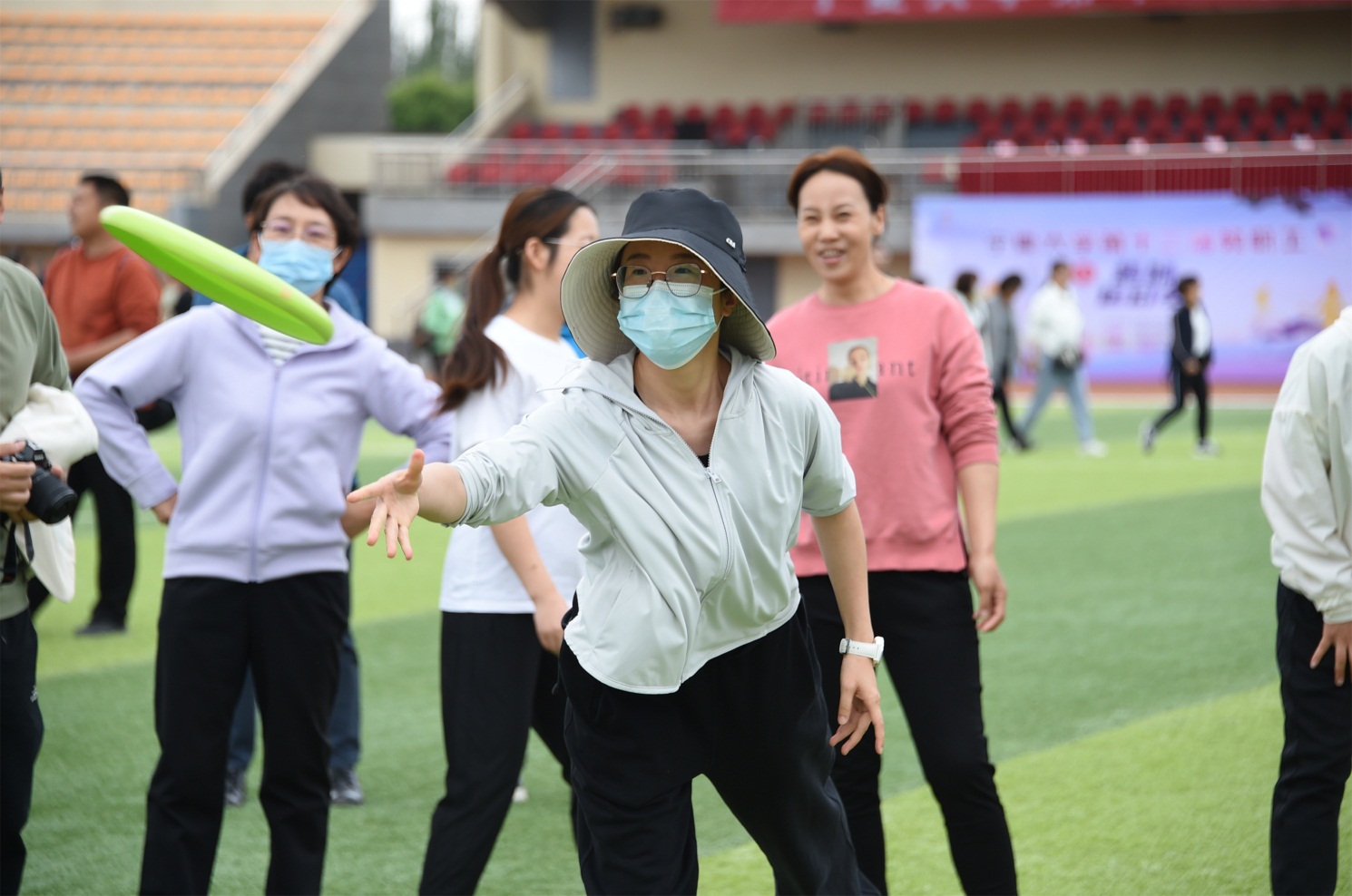 说明: https://www.nxu.edu.cn/__local/3/7A/3E/43E263D36CC9263B669B2942AE2_D4FCAE28_14E256.jpg
