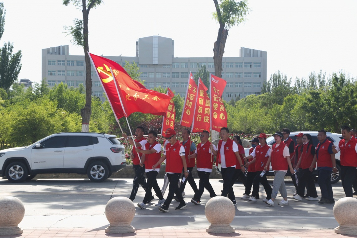 说明: https://www.nxu.edu.cn/__local/E/AB/51/E990B3A7BF2DFBA66149B720C16_96AF8AF4_153A93.jpg